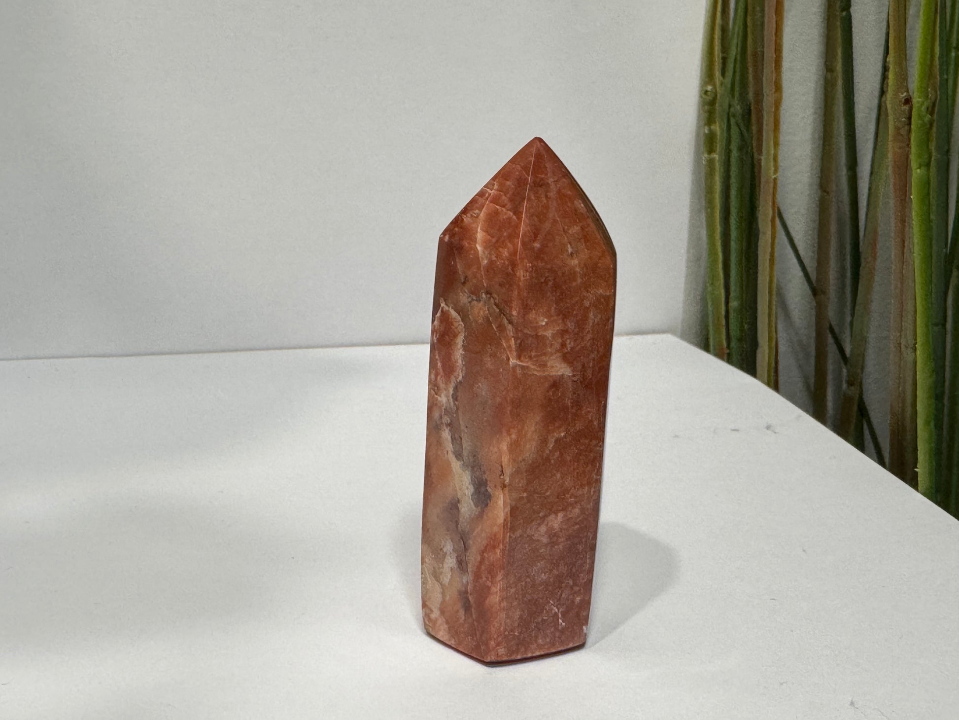 Red Feldspar | Point image 1